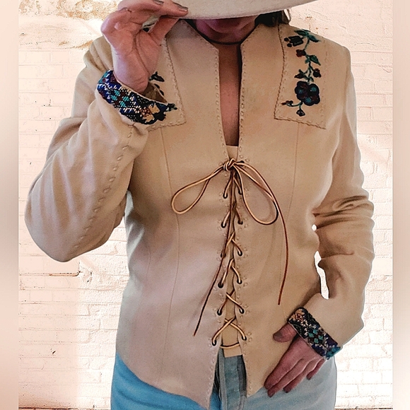 Gossamer Wings By Barbara Grimes Santa Fe Beaded Leather Lace-Up Pullover - Picture 3 of 14